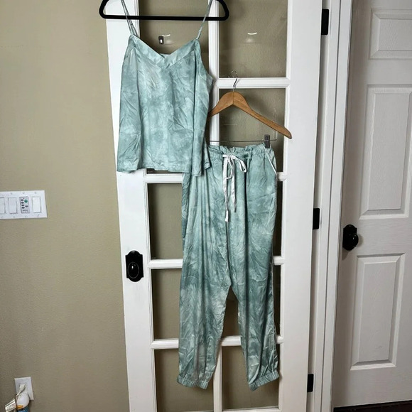 STARS ABOVE Tie Dye Satin y Sleep Set Pajamas PJs PJ's Lounge Set - size L/XL - Picture 2 of 12